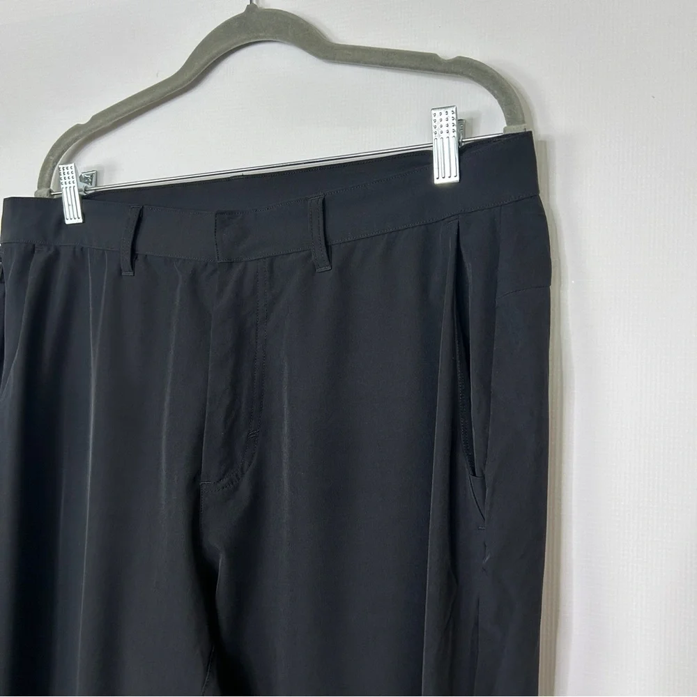 Fabletics men’s stretch athletic pants black